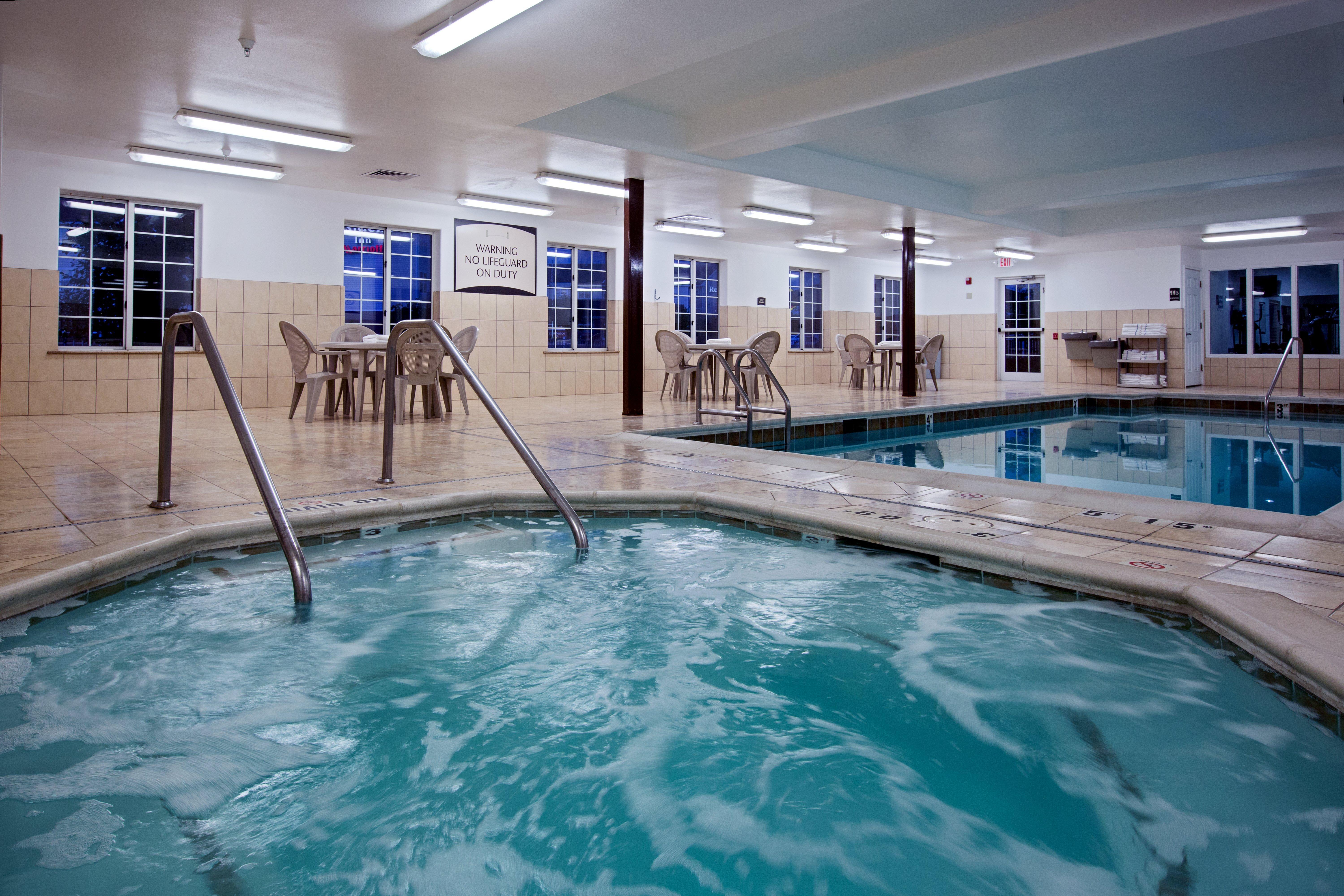 Staybridge Suites Rockford By Ihg Dış mekan fotoğraf