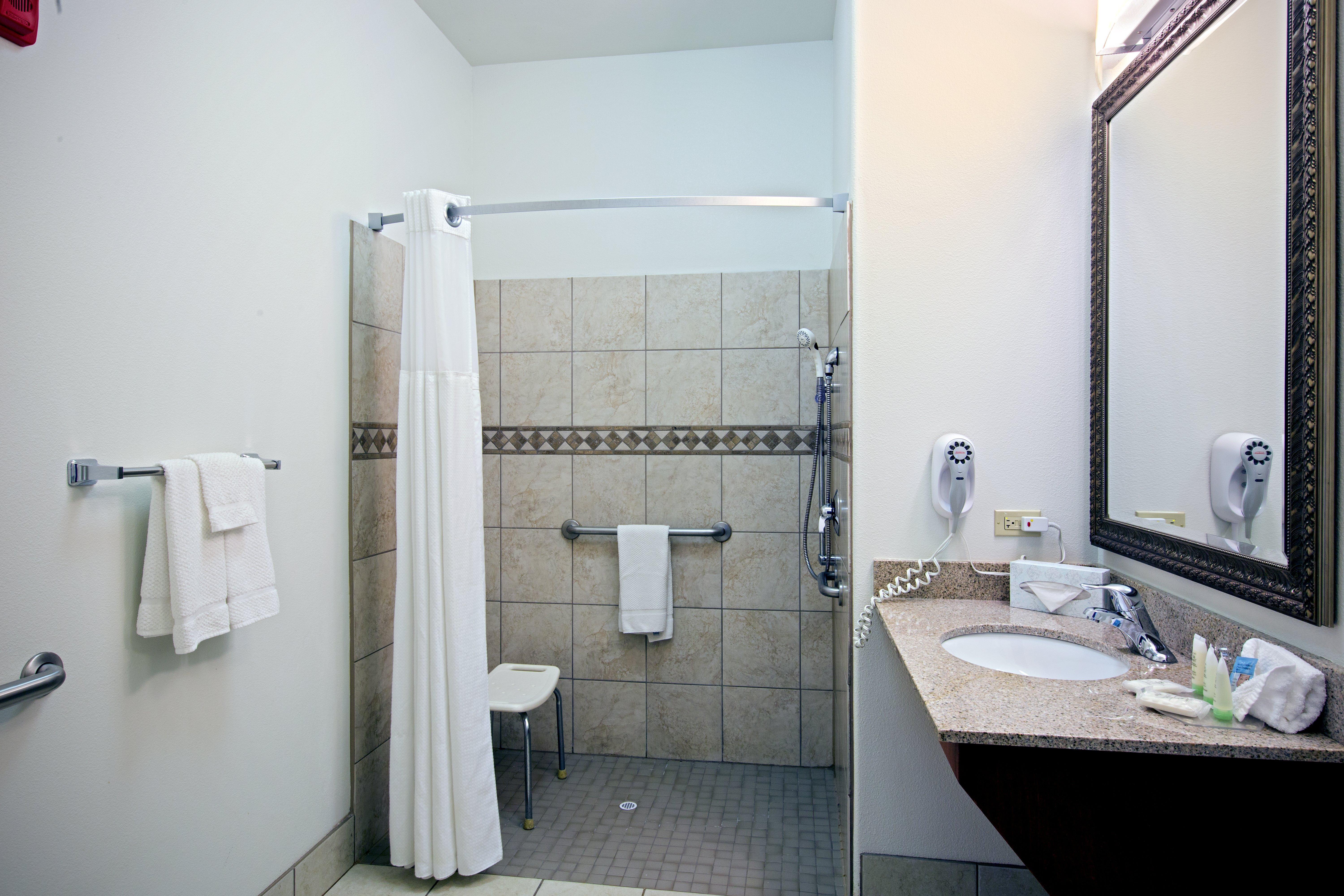 Staybridge Suites Rockford By Ihg Dış mekan fotoğraf