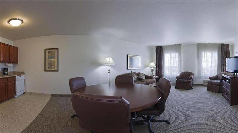 Staybridge Suites Rockford By Ihg Dış mekan fotoğraf