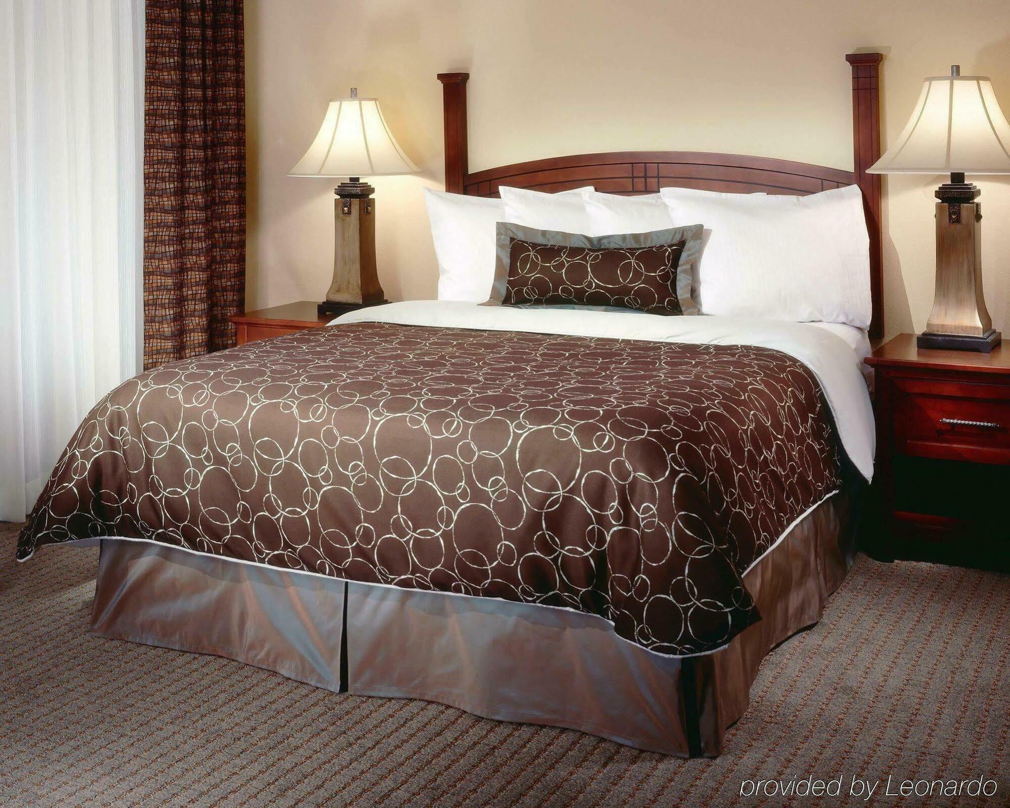 Staybridge Suites Rockford By Ihg Oda fotoğraf